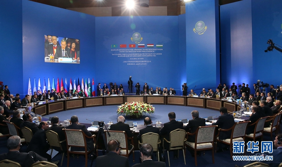 12月15日，中國國務院總理李克強在阿斯塔納出席上海合作組織成員國政府首腦理事會第十三次會議。 新華社記者 龐興雷 攝