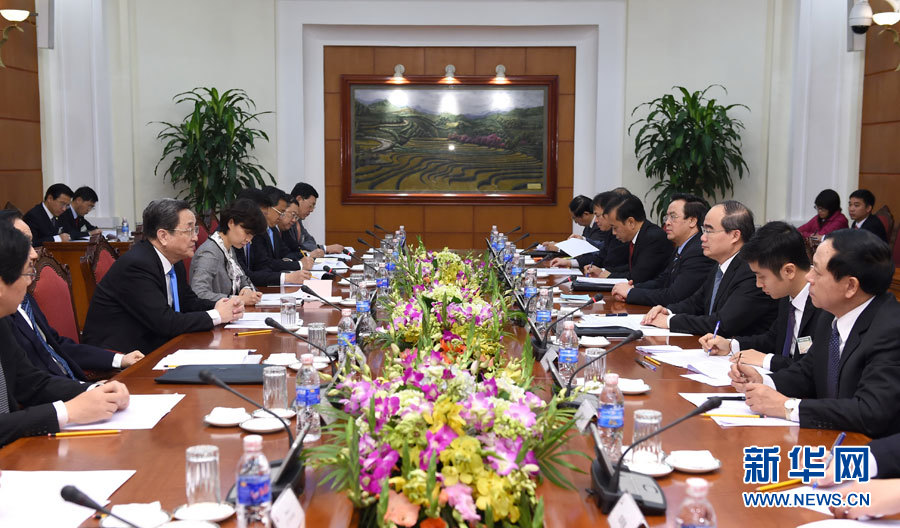 12月25日至27日，中共中央政治局常委、全國(guó)政協(xié)主席俞正聲對(duì)越南進(jìn)行正式訪問(wèn)。這是12月26日，俞正聲在河內(nèi)與越南祖國(guó)陣線主席阮善仁舉行會(huì)談。 新華社記者馬占成攝