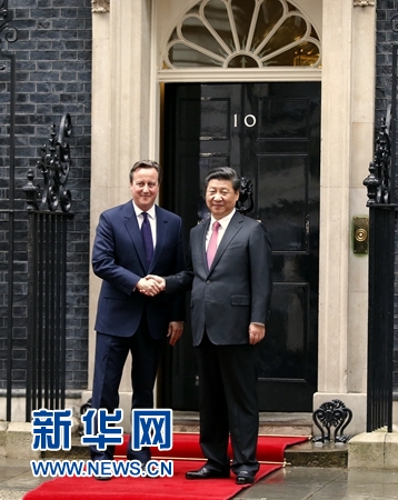 10月21日，國家主席習(xí)近平在倫敦唐寧街首相府同英國首相卡梅倫舉行會談。 新華社記者 鞠鵬 攝 