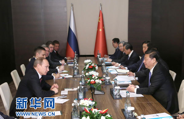 11月15日，國家主席習近平在土耳其安塔利亞會見俄羅斯總統(tǒng)普京。 新華社記者馬占成攝