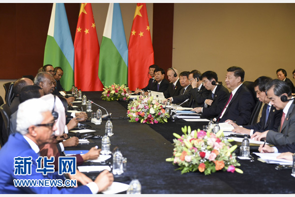 12月3日，國家主席習(xí)近平在約翰內(nèi)斯堡會見吉布提總統(tǒng)蓋萊。新華社記者 謝環(huán)馳 攝 

