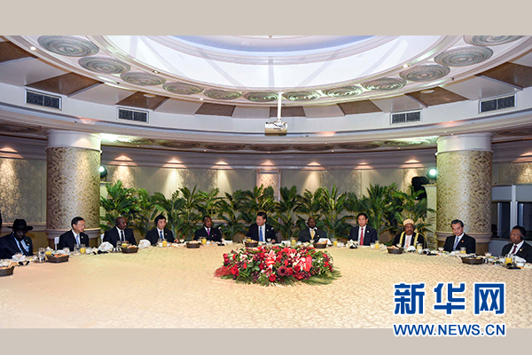 12月4日，國家主席習近平在約翰內斯堡集體會見13位非洲國家領導人。 新華社記者 謝環(huán)馳 攝