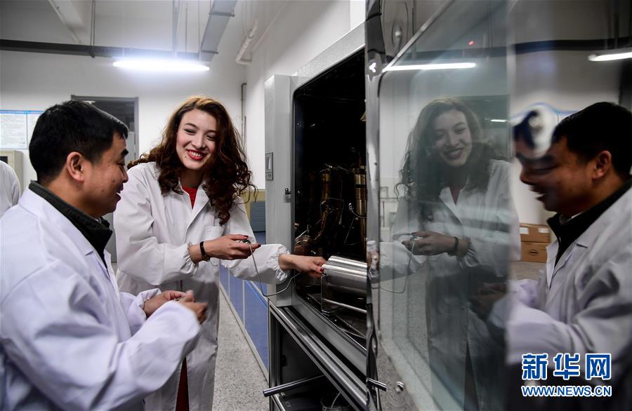 （新華全媒頭條&middot;上合青島峰會&middot;圖文互動）（12）遠航，揚起&ldquo;上海精神&rdquo;的時代風(fēng)帆&mdash;&mdash;寫在上海合作組織成員國元首理事會第十八次會議即將召開之際