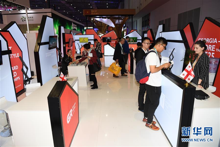 （新華全媒頭條&middot;聚焦進口博覽會&middot;圖文互動）（8）匯聚世界經濟前行的浩蕩潮流&mdash;&mdash;從首屆中國國際進口博覽會看全球合作發(fā)展新趨勢