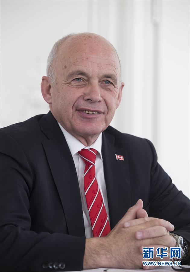 （國際&middot;&ldquo;一帶一路&rdquo;高峰論壇&middot;圖文互動）（1）高端訪談：&ldquo;一帶一路&rdquo;倡議將為全球經(jīng)濟發(fā)展和民眾福祉帶來益處&mdash;&mdash;訪瑞士聯(lián)邦主席毛雷爾