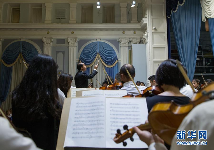 （新華全媒頭條&middot;出訪&middot;側(cè)記&middot;圖文互動(dòng)）（3）你好老朋友！開啟新時(shí)代！&mdash;&mdash;習(xí)近平主席和普京總統(tǒng)引領(lǐng)中俄全面戰(zhàn)略協(xié)作伙伴關(guān)系邁入新時(shí)代