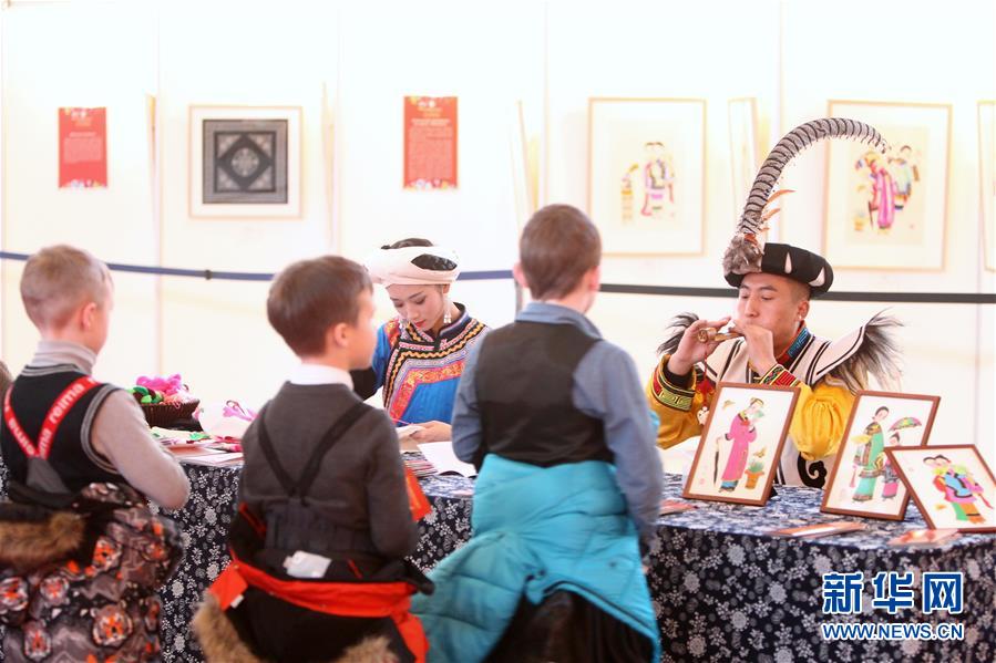 （新華全媒頭條&middot;出訪&middot;側(cè)記&middot;圖文互動(dòng)）（4）你好老朋友！開啟新時(shí)代！&mdash;&mdash;習(xí)近平主席和普京總統(tǒng)引領(lǐng)中俄全面戰(zhàn)略協(xié)作伙伴關(guān)系邁入新時(shí)代