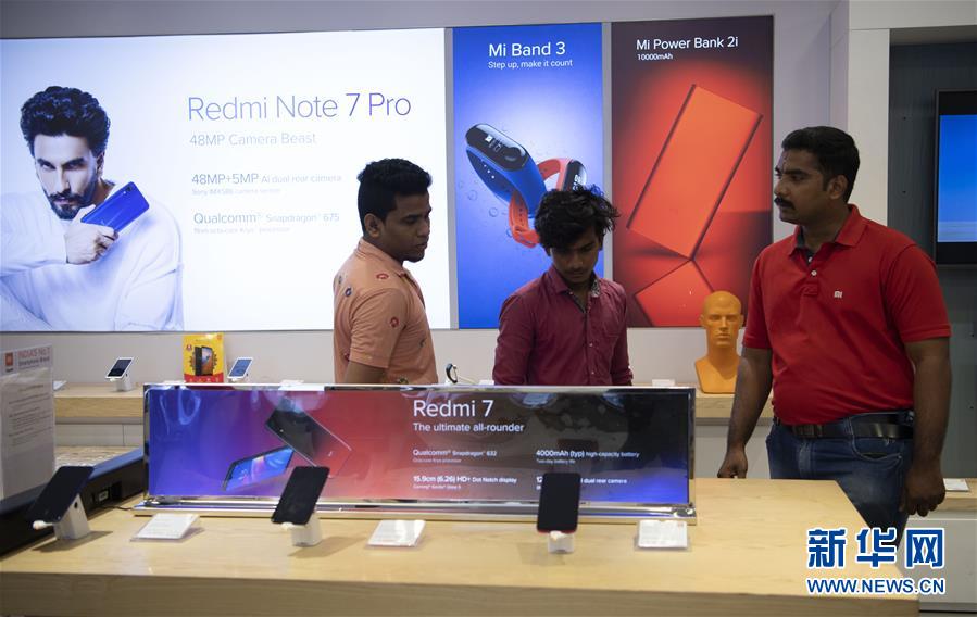 （習近平出訪配合稿&middot;圖文互動）（5）特稿：電影、瑜伽、智能手機&mdash;&mdash;中印兩個文明古國交往&ldquo;新故事&rdquo;