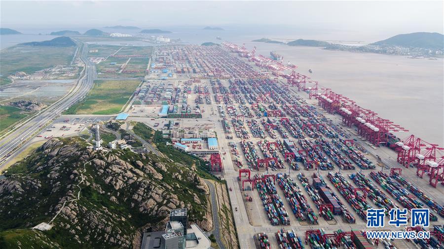 （新華全媒頭條&middot;第二屆進(jìn)博會(huì)&middot;圖文互動(dòng)）（8）進(jìn)博之光輝耀世界 &mdash;&mdash;寫在第二屆中國(guó)國(guó)際進(jìn)口博覽會(huì)開(kāi)幕之際