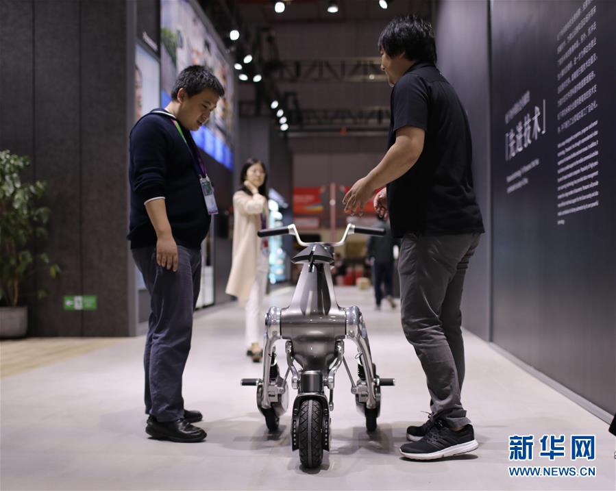 （新華全媒頭條&middot;第二屆進(jìn)博會(huì)&middot;圖文互動(dòng)）（3）進(jìn)博之光輝耀世界 &mdash;&mdash;寫在第二屆中國(guó)國(guó)際進(jìn)口博覽會(huì)開(kāi)幕之際