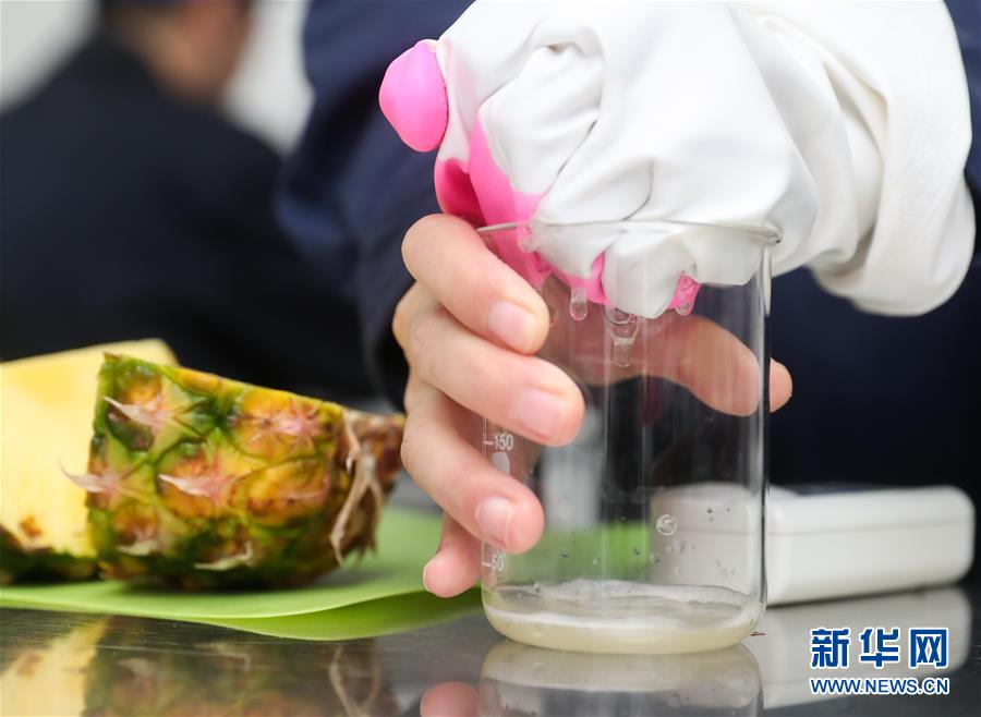 （在習(xí)近平新時(shí)代中國(guó)特色社會(huì)主義思想指引下&mdash;&mdash;新時(shí)代新作為新篇章&middot;總書(shū)記關(guān)切開(kāi)放事&middot;圖文互動(dòng)）（4）中國(guó)市場(chǎng)這么大這么開(kāi)放，我們一定要深耕&mdash;&mdash;來(lái)自進(jìn)博會(huì)參展外商的故事