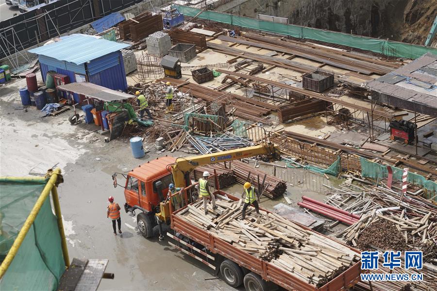（國(guó)際&middot;圖文互動(dòng)）（1）中國(guó)港灣科倫坡房建項(xiàng)目復(fù)工目擊記