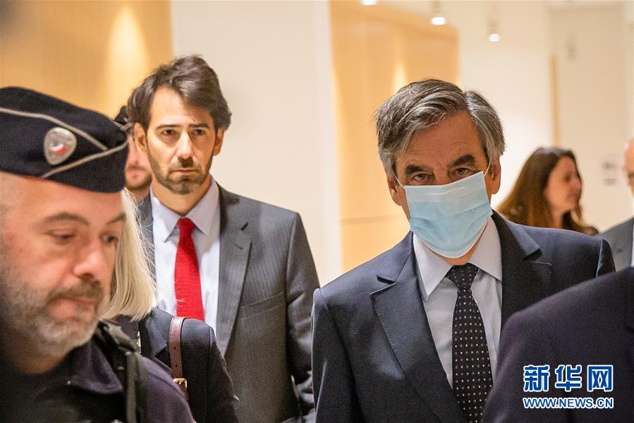 （國際）（1）法國前總理菲永夫婦因&ldquo;空餉&rdquo;案獲刑