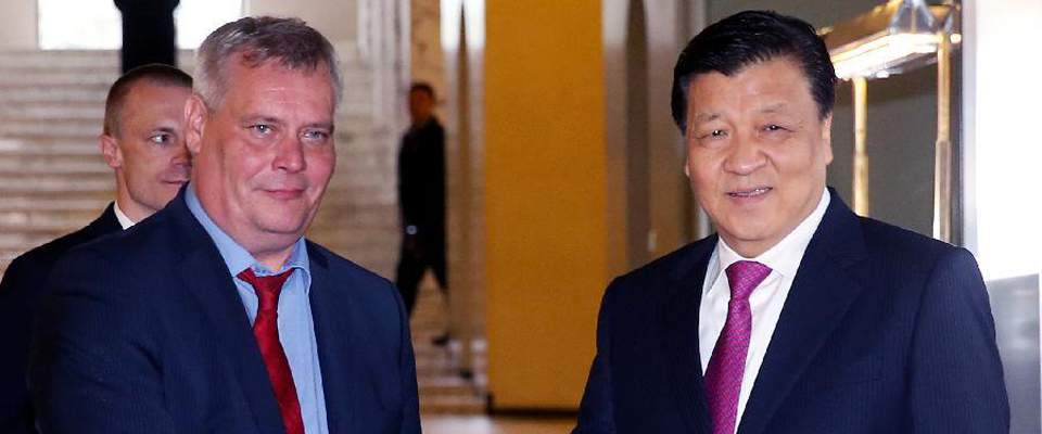 劉云山會(huì)見(jiàn)芬蘭社民黨主席、財(cái)政部長(zhǎng)林內(nèi)