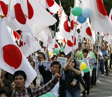 日右翼與新納粹能撇清嗎？