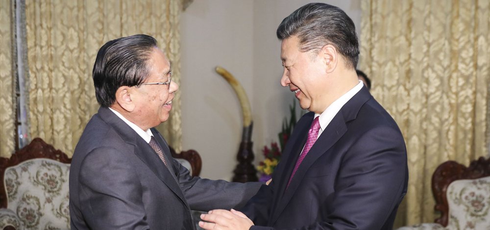 習(xí)近平會(huì)見(jiàn)老撾人民革命黨中央委員會(huì)前總書(shū)記、前國(guó)家主席朱馬里