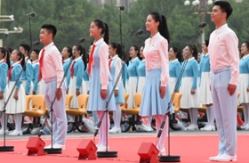 聽共青團員和少先隊員的心聲：請黨放心，強國有我！