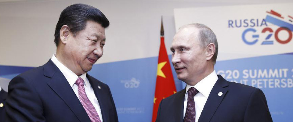 2013年9月，習(xí)近平在圣彼得堡會(huì)見普京