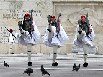 總統(tǒng)衛(wèi)隊&mdash;&mdash;雅典市中心的獨(dú)特風(fēng)景
